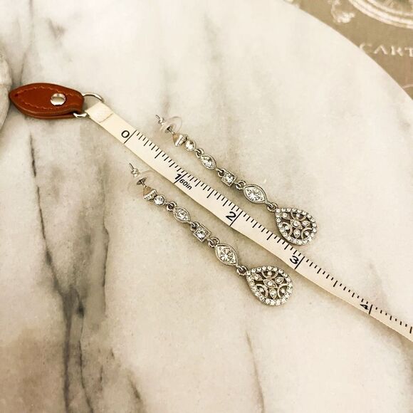 Vintage Art Deco Long Crystal Teardrop Earrings Dangle Drop Clear Silver Toned - Picture 4 of 4